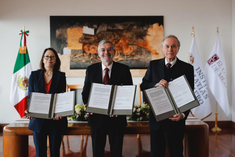 60a5b2fdef994d66aa22c85e04147893