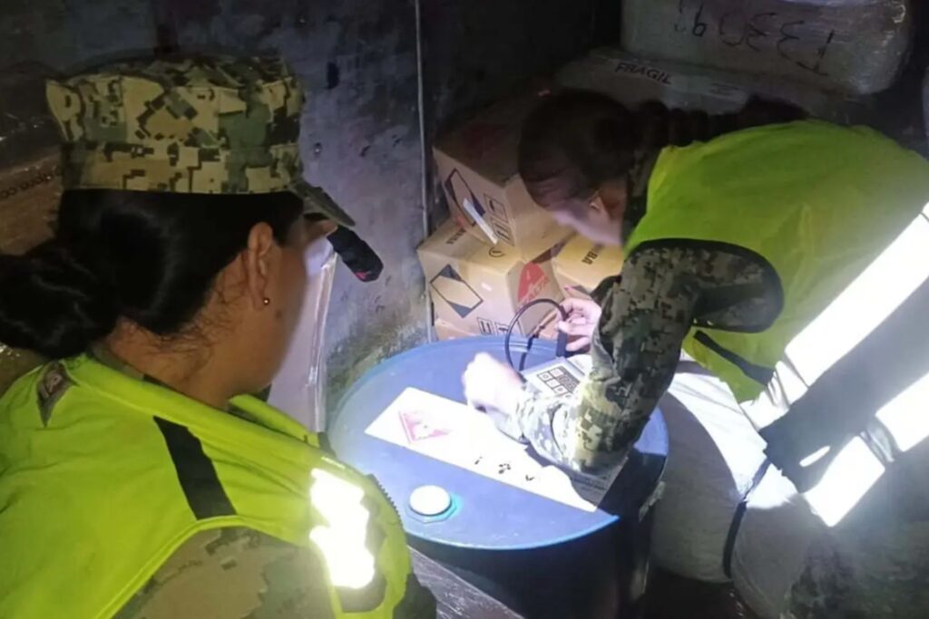 a006e2f12a9544b99ce015f433a734d2