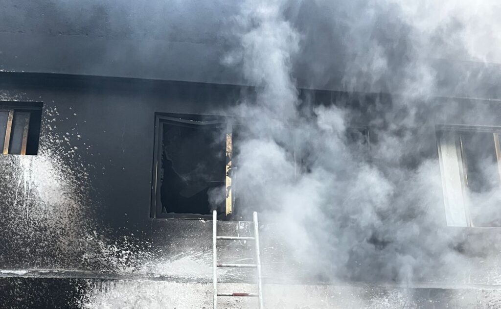 b5133f8a04414820a6d0d5df7030800e