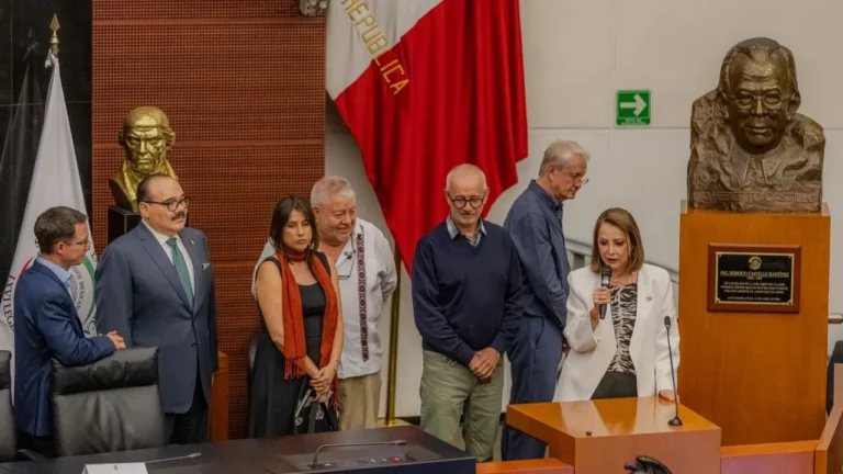 011f78721d5647f29eb639f64bbf6fbe