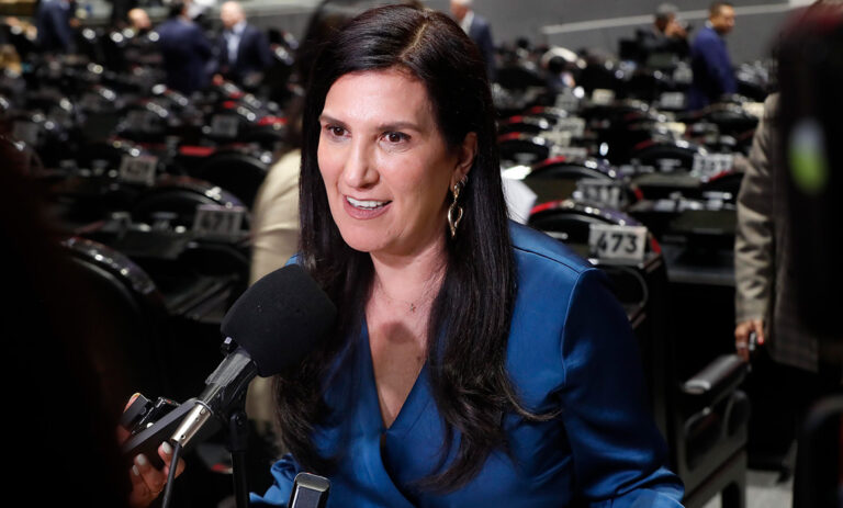 0caa5f496d904ef390a5e9a2ef048da0