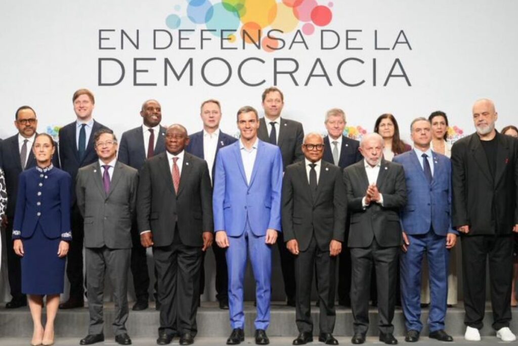 19ce817146fd414e89bc311506d839c7