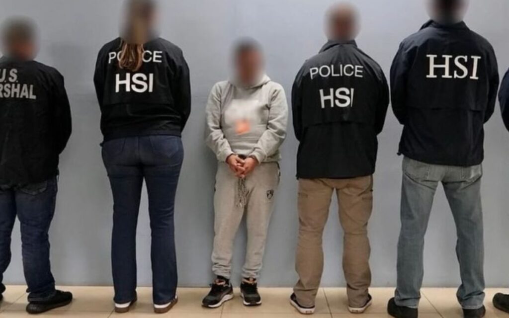 4afd922bab6442a9a62b1b8f2439d920