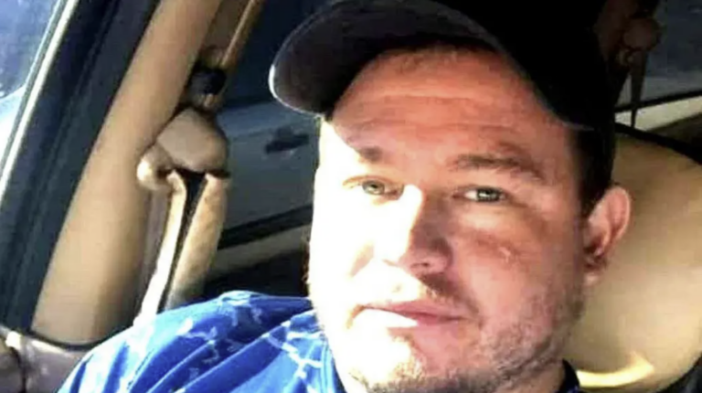 696a90c497df427482f3d6bd09f33434