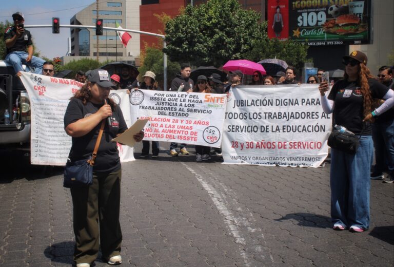 6cdea5727deb4954a50a9186d8e2d472